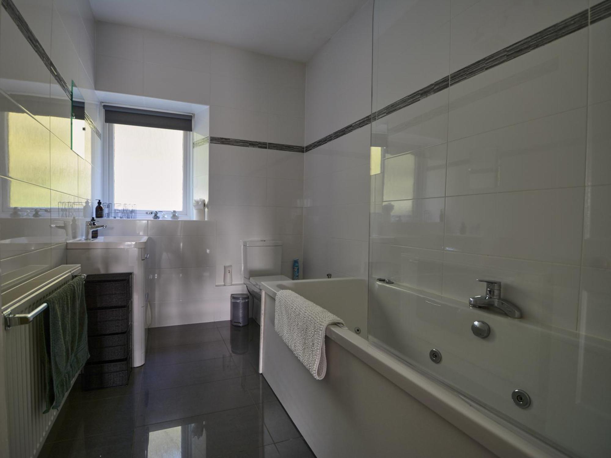 Amazing Cottage With Private Indoor Swim Pool And Hot Tub Grantown-on-Spey Экстерьер фото